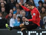 Van Persie scores a free kick against Manchester City to win the derby, but don't let him take a corner