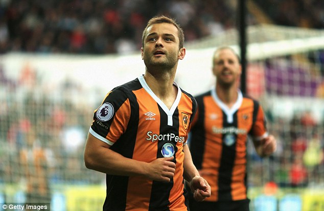 Hull playmaker Shaun Maloney has been recalled to the Scotland squad